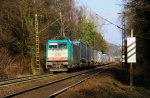 Die Cobra 2826 kommt die Gemmenicher-Rampe hoch mit einem langen Containerzug aus Aachen-West in Richtung Montzen(B).