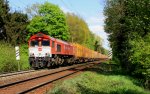 Die Class 66 PB12  Marleen  von Crossrail kommt die Gemmenicher-Rampe hochgefahren aus Richtung Aachen-West mit einem langen P&O Ferrymasters Containerzug aus Gallarate(I) nach Zeebrugge(B) und fhrt in Richtung Montzen/Belgien. Aufgenommen an der Montzenroute am Gemmenicher-Weg bei schnem Sonnenschein am 5.5.2013.