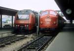 DSB: Me 1530 / Mx 1004 stehen im Juli 1988 im Bahnhof Kalundborg.