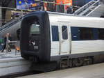 IC 3, MFB 5292, Gumminase der Dänischen Staatsbahn DSB als EC 35 nach Kopenhagen kurz vor der Abfahrt in Hamburg Hbf, 28.01.2017