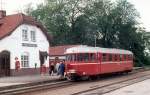 HTJ (Høng-Tølløse-Jernbane): OHJ-Schienenbustriebwagen S 31 (Hilding Carlsson, Umeå, Schweden 1951) Bahnhof Kirke Eskilstrup am 25.