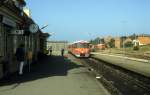 HFHJ (Hillerød-Frederiksværk-Hundested-Jernbane, auch Frederiksværkbanen genannt) Triebzug Bahnhof Hundested im September 1983.