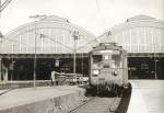 DSB - In Kopenhagen Hbf wartet ein S-Tog (Stadtbahn Zug) fr die Abfahrt, es war in September 1961.  Foto : J.J. Barbieux.