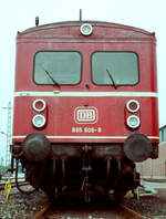 Museumszug 865 606-8 vor dem Ausbesserungswerk Cannstatt (August 1983)