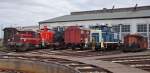 Kleine Lokparade im Bw Nördlingen (Bayerisches Eisenbahnmuseum) am 14.04.2013. Von rechts nach links: 322 157-9, 364 569-4, gedeckter Güterwagen, Kleinlok  Ries , 332 092-6, dahinter 362 407-9 und ganz links ein nicht identifizierter Abteilwagen.