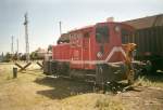 Die  kleine  335 098 war im Jahr 2003 fr den Verschub von Gterwagen in die Werkstatt zustndig.Die Lok habe ich an einem Sonntag fotografiert deshalb stand Sie auch im Bw Seddin.