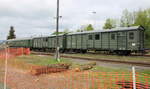 PRESS Wohnschlaf- und Hilfszugwagen am 04.05.2024 beim Frühlingsfest im Lokbahnhof Sonneberg (Thür).