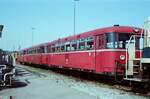 Uerdinger Schienenbusse vor dem Bw Tübingen (1983)