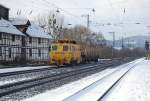 Ein kleines gelbes Gefhrt von Balfour Beatty am 30.01.2010 durch Kreiensen