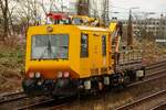 703 102-4 DB in Wuppertal, Dezember 2024.