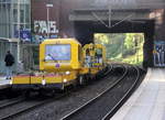 DB-Bahnbaugruppe-Robel-GAF und kommt aus Richtung Aachen-Hbf und fährt durch Aachen-Schanz in Richtung Aachen-West,Laurensberg,Richterich,Kohlscheid,Herzogenrath,Palenberg,Zweibrüggen,Frelenberg,Geilenkirchen,Süggerath,Lindern,Brachelen,Hückelhoven-Baal,Baal,Erkelenz, Herrath,Beckrath,Wickrath,Rheydt-Hbf,Mönchengladbach-Hbf.
Aufgenommen vom Bahnsteig von Aachen-Schanz. 
Am Morgen vom 29.4.2019.