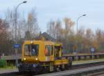 GAF am Bahnsteig wartet auf die  Fahrtstellung  des Ausfahrsignals in Richtung Ueckermnde Stadthafen.