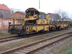 Auf der Zufahrtsstrecke zum Stralsunder Nordhafen stand diese Baumaschine am 09.April 2010.