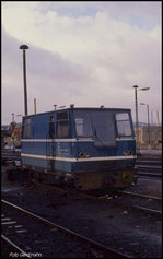 Gruppenfahrzeug der DR mit der Bezeichnung GKF 721 im Bahnhof Wernigerode am 14.2.1990.