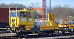 Hans Strube Gleisbau, Hochbau, Tiefbau GmbH mit einem Schwerkleinwagen Typ Klv 53 (53 0782-5) + Beiwagen am 18.03.20 Magdeburg Hbf.