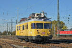 Der Diagnose-VT 701 167-9 von DB Netz rollt durch den Badischen Bahnhof.