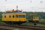 701 014-3 begegnet bei einer Fahrzeugparade am 15.