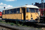 Der Indusi-Messwagen 724 001 - ex VT 95 906 - am 27.06.1999 in Diagonalansicht im ehemaligen Bw.