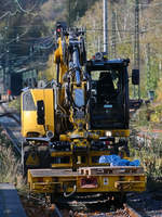 Warte auf den Start zu den Bauarbeiten an der Hattinger Eisenbahnbrücke.