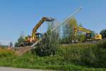 Zweiwegebagger A 922 Rail bei Bauarbeiten zur Elektrifizierung der Sdbahn.