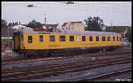 Messwagen der Bundesbahn Versuchsanstalt Minden mit der Bezeichnung 618099-9200-2 am 26.8.1990 im HBF Minden. 