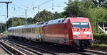 Deutsche Bahn AG - DB Systemtechnik mit einem Messzug angeschoben von ex? DB Fernverkehr AG [D]  101 056-0 [NVR-Nummer: 91 80 6101 056-0 D-DB] Richtung Frankfurt/Oder am 14.08.24 Höhe Bahnhof Berlin-Hirschgarten.