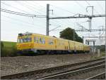 Ein DB Messzug legt sich in die Kurve zwischen Bivange und Fentange am 21.09.08. (Hans)