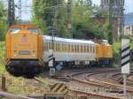 203 307-4 steht mit einem Schienenprfzug und einer weiteren 203er am 02.07.2011 in Aachen West.