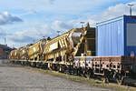 Plasser & Theurer 9214 004-0 Gleisbauzug am Bf Euskirchen - 05.02.2022