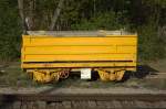 Neben einem Zweiwegebagger stand auch dieser Kleinwagen   34.1.37115 am 28.04.2012   auf dem Gelnde des Bahnhofes Camburg in der Abendsonne gegen 18:30 Uhr.