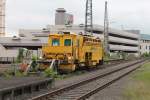 Eine Gleisstopf Maschiene am Pforzheimer HBF am 24.05.2013