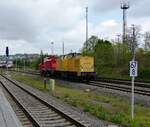 DB Netz V 100, 203 303-3 ( 9280 203 303-3 D-DB ) mit einer Schneefräse auf der Durchfahrt in Gera am 20.5.2021