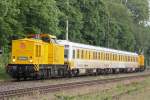 DB Netz 203 310+Gleismesszug+203 306 am Ende fahren am 19.5.11 durch Ratingen-Lintorf.