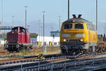 1218 449-7 DB und 1212 229-9 VEB im Bahnhof Euskirchen - 31.10.2019