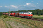 232 079 kommt mit einem Kalizug aus Stettin über Angermünde und passiert in dem Moment Nudow, mit dem Ziel Seddin. Von dort aus geht es weiter mit einer E-Lok nach Zielitz zum Kaliwerk. 24.07.2021