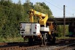 Zweiwegfahrzeug T17 Unimog auf DB-Strecken zugelassen am 30.08.2022 auf der Hamm-Osterfelder Strecke in Datteln.