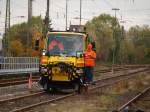 Blitzneuer 2Wegeunimog ( U400) mit Rangierkupplungen am 28.10  .2010 in Aachen Rothe Erde.