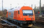 2016 907-5 der RTS steht abgestellt an der Laderampe in Aachen-West bei Schner Wintersonne am 11.1.2013.