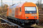 2016 907-5 der RTS steht abgestellt an der Laderampe in Aachen-West bei Schner Wintersonne am 12.1.2013.