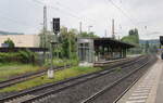 Die Bahnsteig 3 und 2 am 22.05.2024 in Alfeld (Leine).