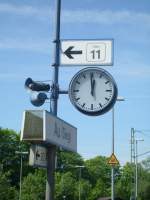 Hier ist es gerade kurz vor 12 im Bahnhof von Au(Sieg) und endlich soll ein Zug der Vectus auf Gleis 11, nach langem warten, einfahren.