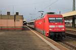 Ausfahrt am 13.01.2016 von 101 019-8 mit dem EC 9 (Hamburg Altona - Zürich HB) aus dem Badischen Bahnhof von Basel in Richtung Basel SBB, um dort ihren Zug an eine Re 4/4 II abzugeben.