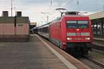 Ausfahrt von 101 090-9 am 23.07.2015 mit dem EC 9 (Hamburg Altona - Zürich HB) aus dem Badischen Bahnhof von Basel in Richtung Basel SBB. Gruß an das nette Lokpersonal zurück!