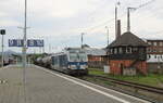 InfraLeuna 247 907  Helena  mit 5 Kesselwagen von Duisburg-Hamborn nach Grokorbetha, am 05.05.2023 beim Betriebshalt in Bebra.