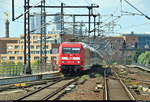 101 015-6 als IC 245 (Linie 77) von Amsterdam Centraal (NL) nach Berlin Ostbahnhof (D) erreicht, unterhalb der Siegessäule, Berlin Hbf abweichend auf Gleis 11.
Aufgenommen am Ende des Bahnsteigs 13/14.
[1.8.2019 | 11:27 Uhr]