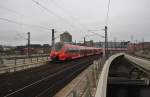 Hier 442 633 und 442 334 als RB14 (RB92913) von Berlin Hbf. nach Berlin Schönefeld Flughafen, bei der Ausfahrt am 27.4.2013 aus Berlin Hbf. 