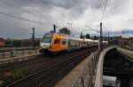 Hier 445 113-4 als RE2 (RE83971) von Cottbus nach Wismar, bei der Einfahrt am 14.6.2014 in Berlin Hbf.