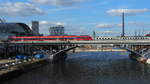 Blick von der  Hugo-Preuß-Brücke  nach Norden.