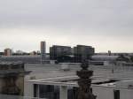 Der Berliner Hauptbahnhof mal von einer anderen Seite fotografiert, nmlich von der groen Berliner Reichstag´s Kuppel.