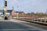 Eine S-Bahn erreicht am 09.05.09 Berlin Hbf.